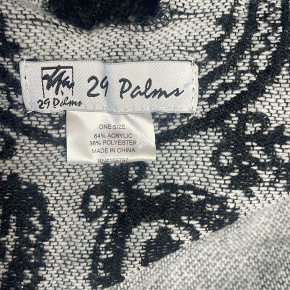 29 Palms Shawl Fringed Paisley Grey/Black One Size - Picture 3 of 7